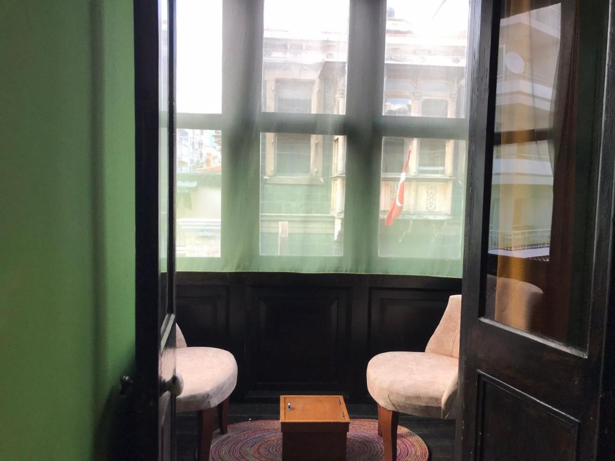 Hostel Titan House Izmir Zewnętrze zdjęcie