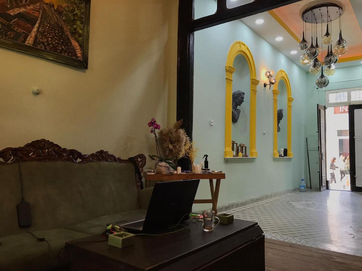 Hostel Titan House Izmir Zewnętrze zdjęcie