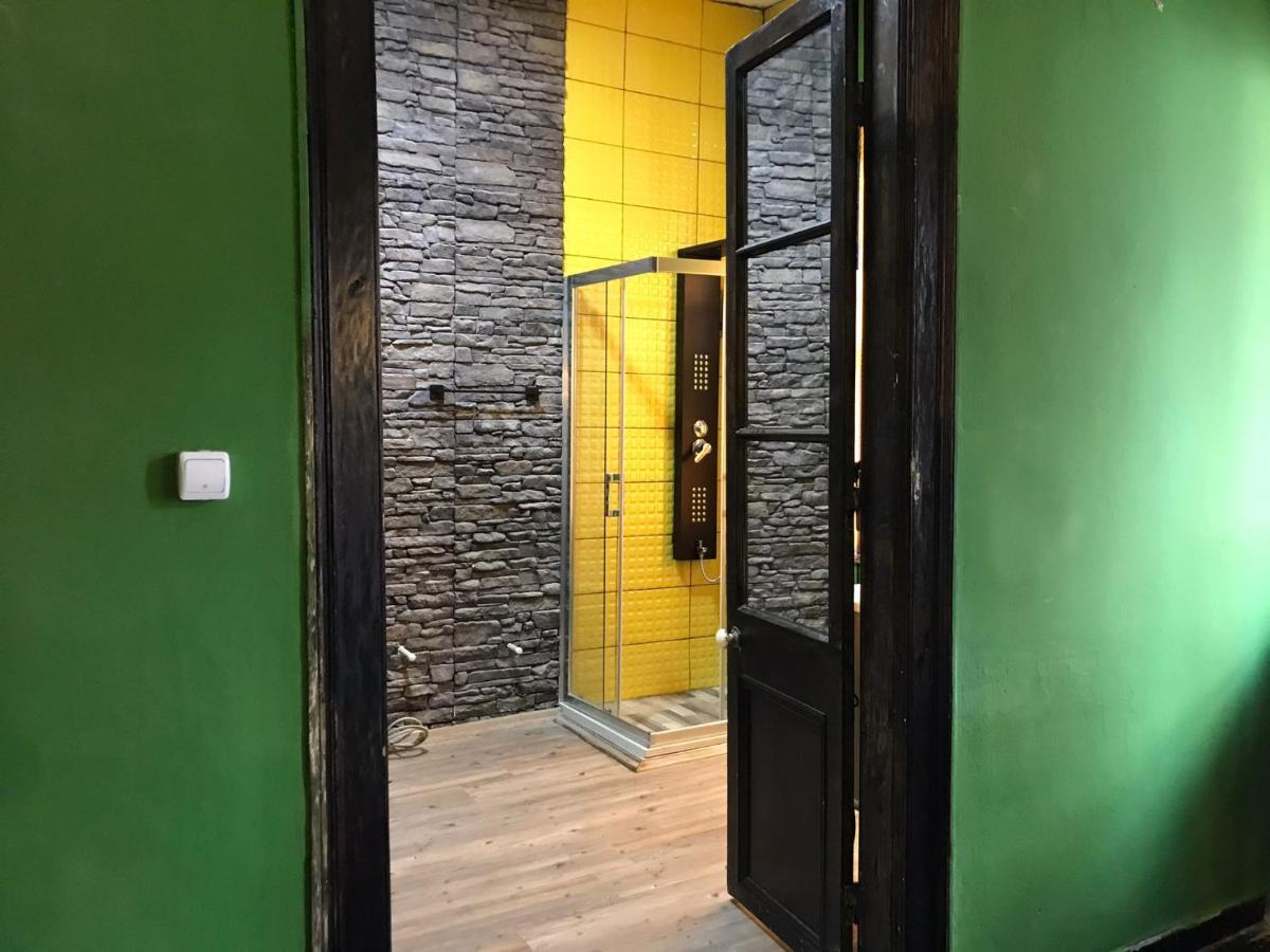 Hostel Titan House Izmir Zewnętrze zdjęcie