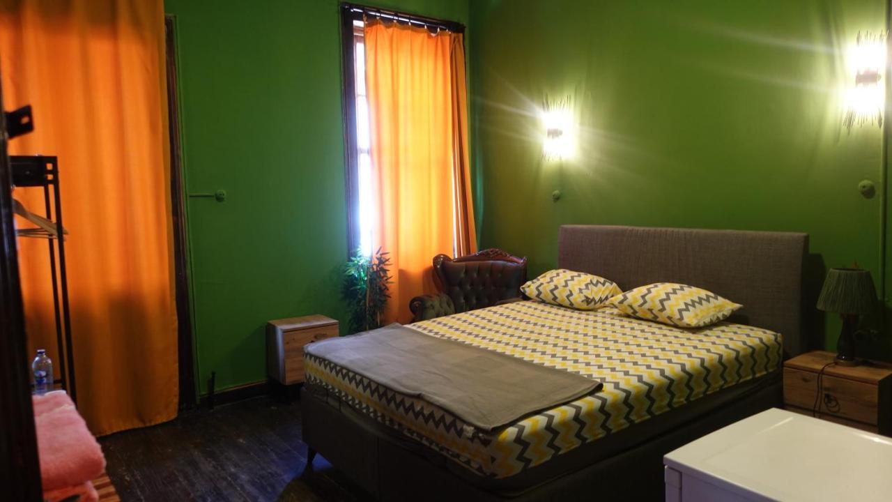 Hostel Titan House Izmir Zewnętrze zdjęcie
