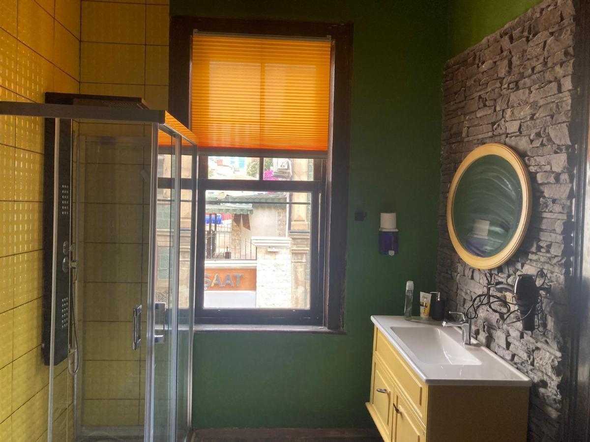Hostel Titan House Izmir Zewnętrze zdjęcie