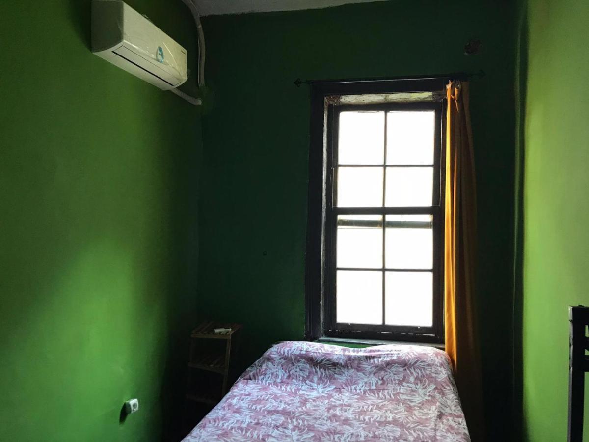 Hostel Titan House Izmir Zewnętrze zdjęcie